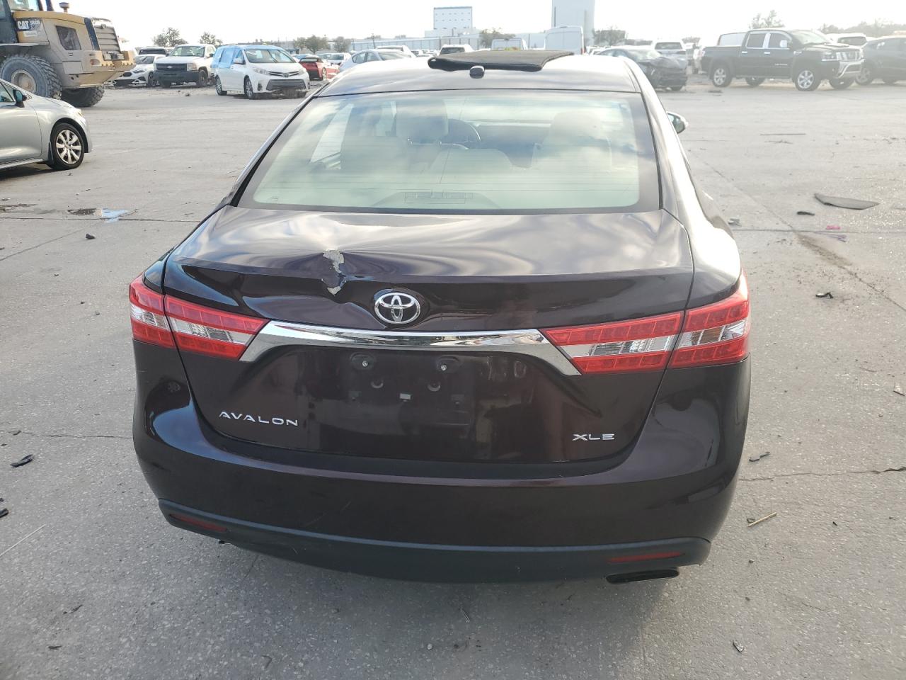 2015 Toyota Avalon - Image 6
