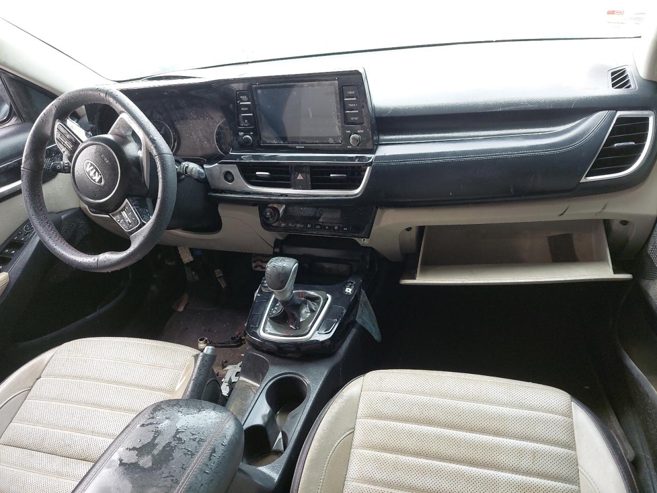 MZBER8143MN170933 - 2021 KIA SELTOS - #45611325