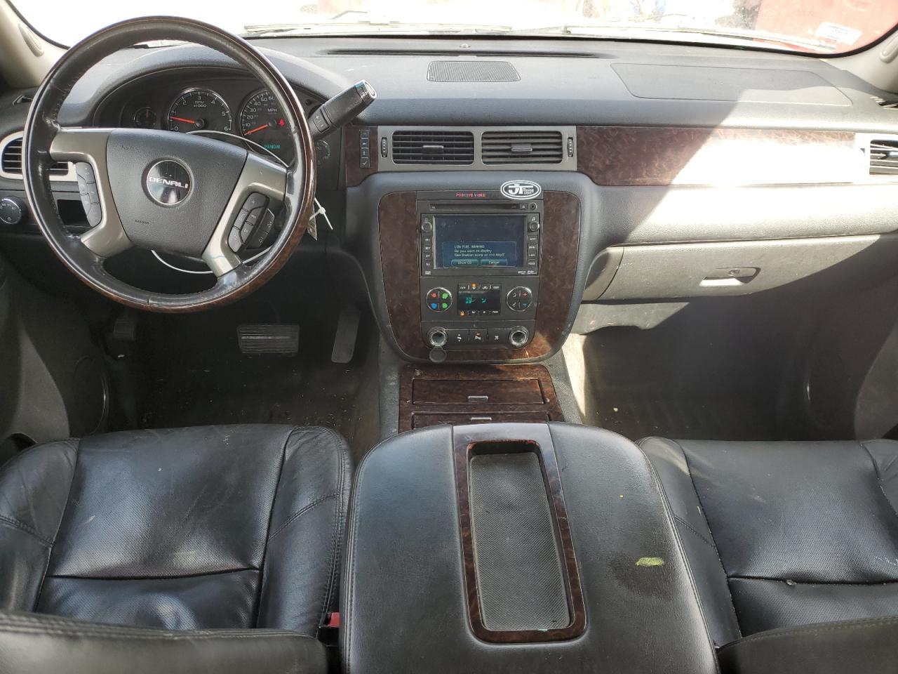 2011 GMC Yukon - Image 8