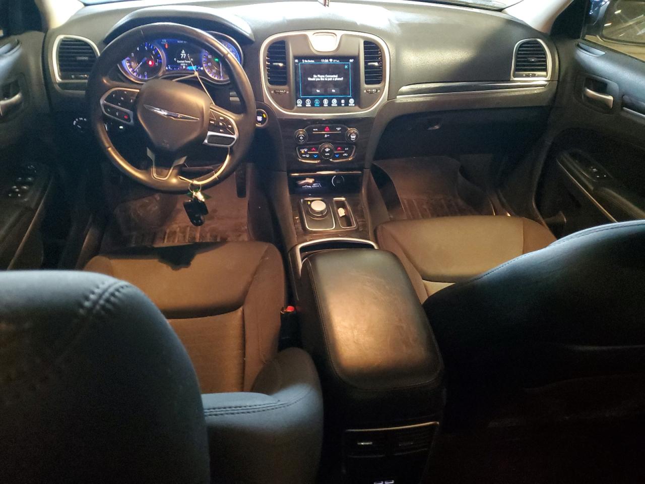 2018 Chrysler 300 - Image 8
