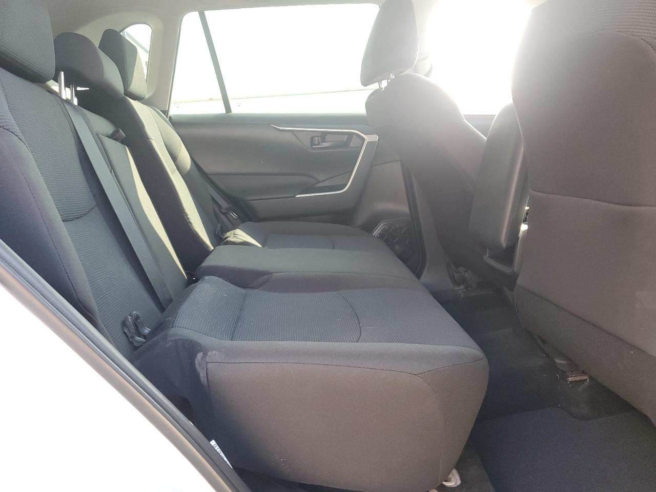 2021 Toyota RAV 4 - Image 11