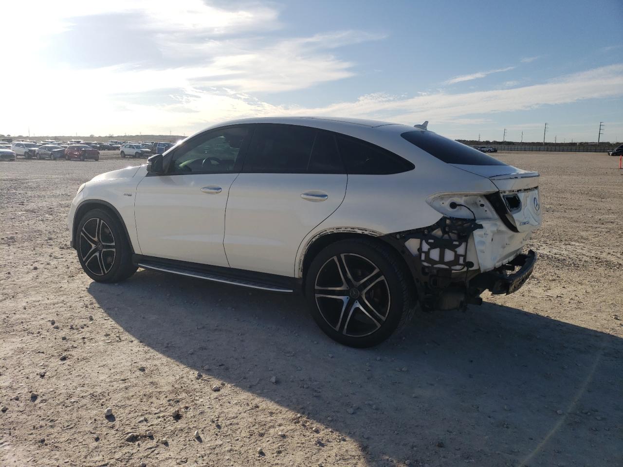 2018 Mercedes-Benz GLE - Image 2