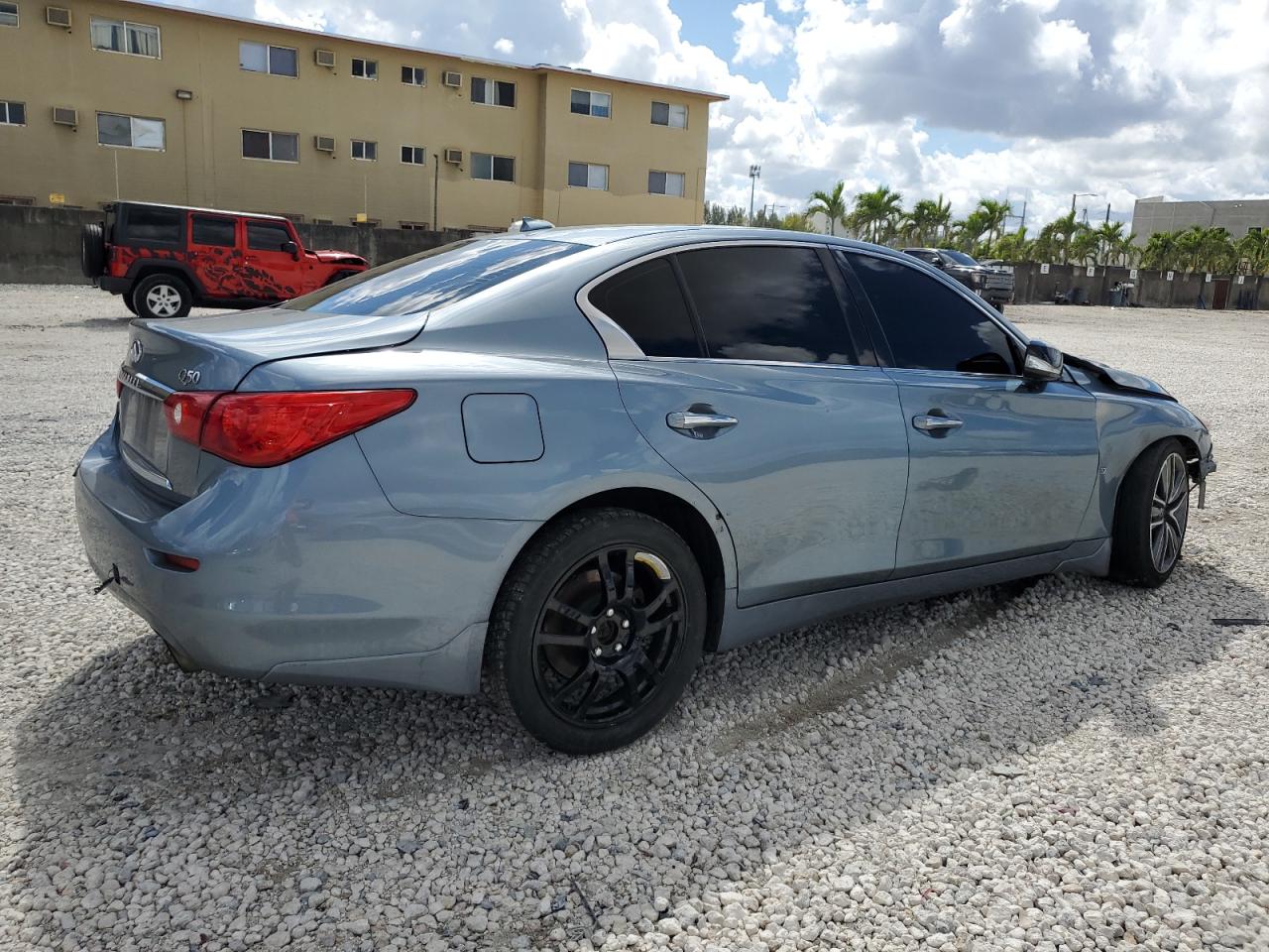 2015 Infiniti Q50 - Image 3
