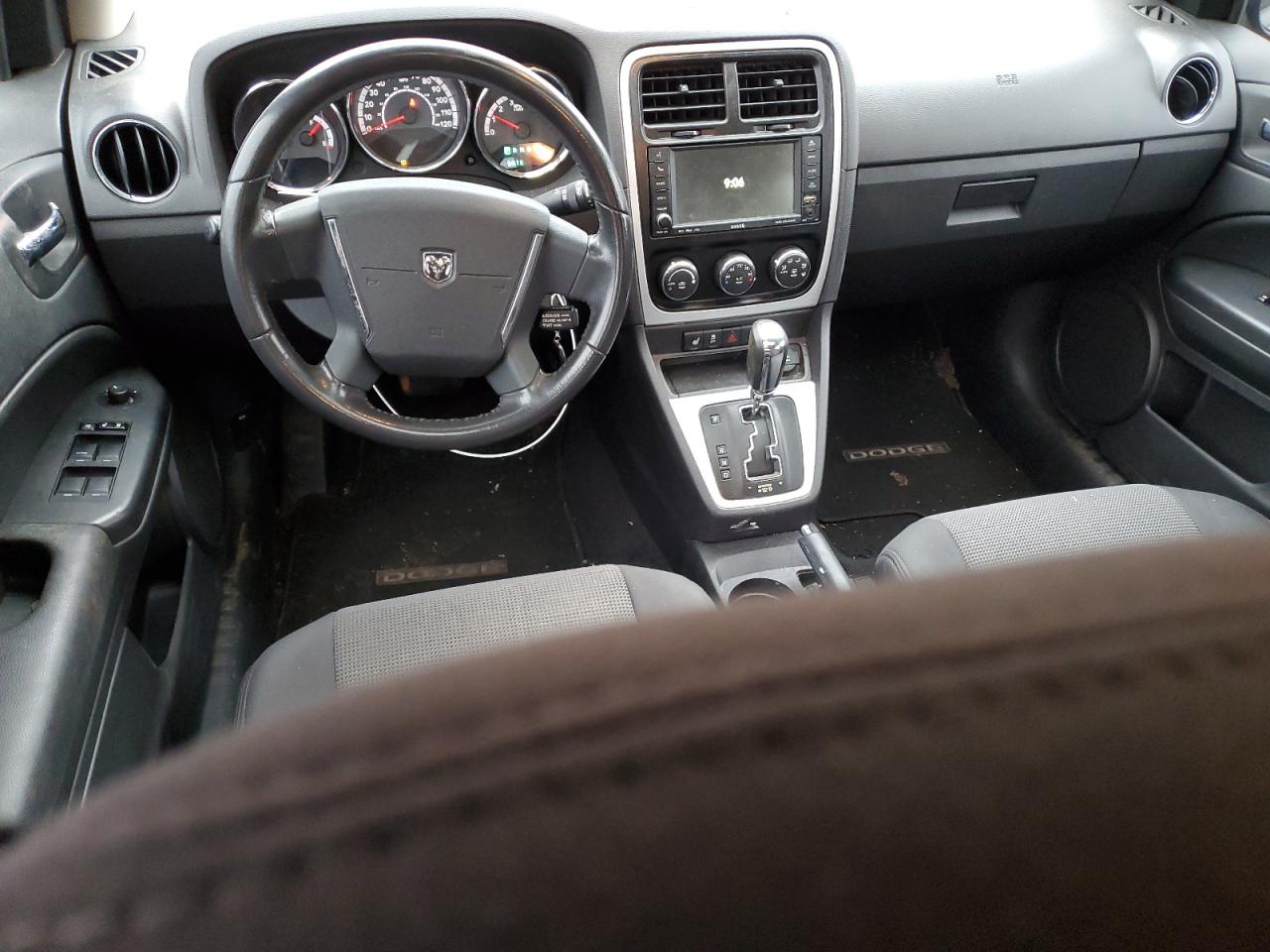2011 Dodge Caliber - Image 8