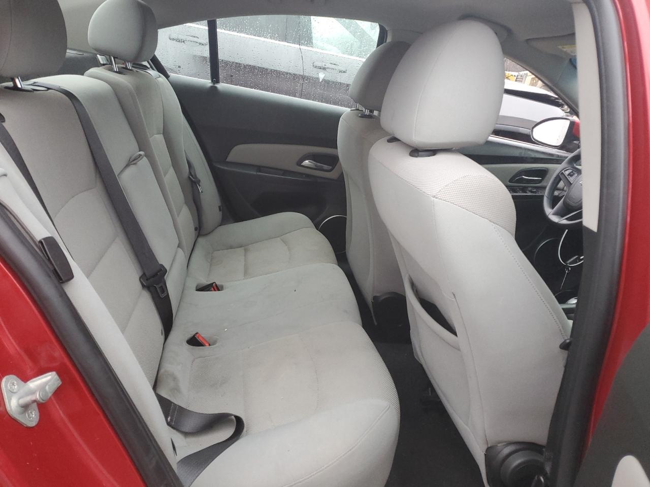 2012 Chevrolet Cruze - Image 10