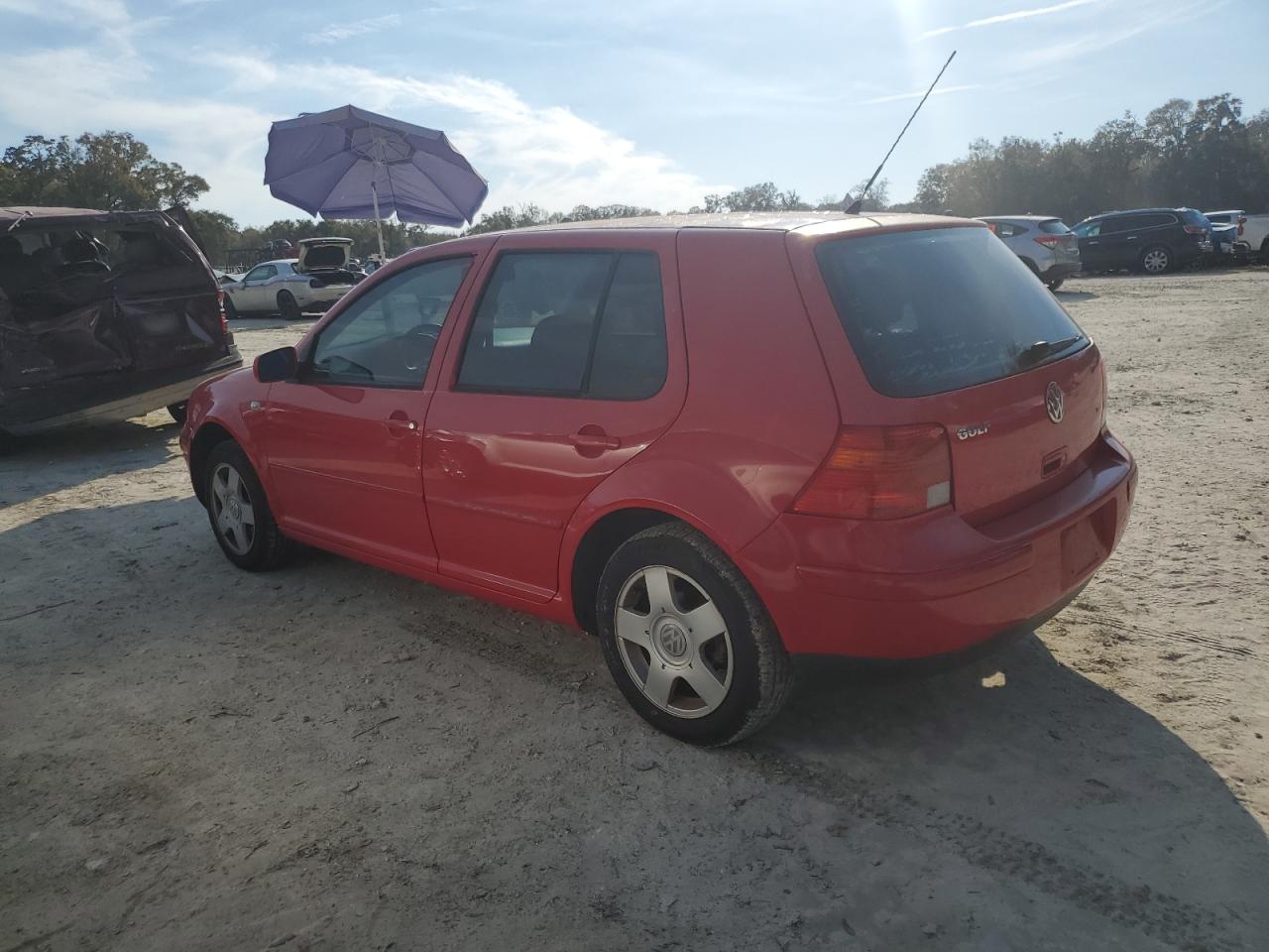 2001 Volkswagen Golf - Image 2