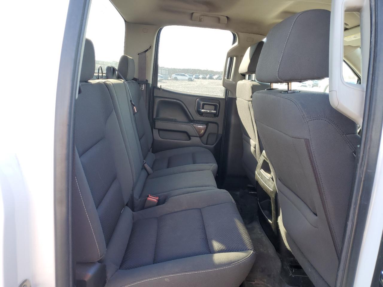 2016 GMC Sierra - Image 10
