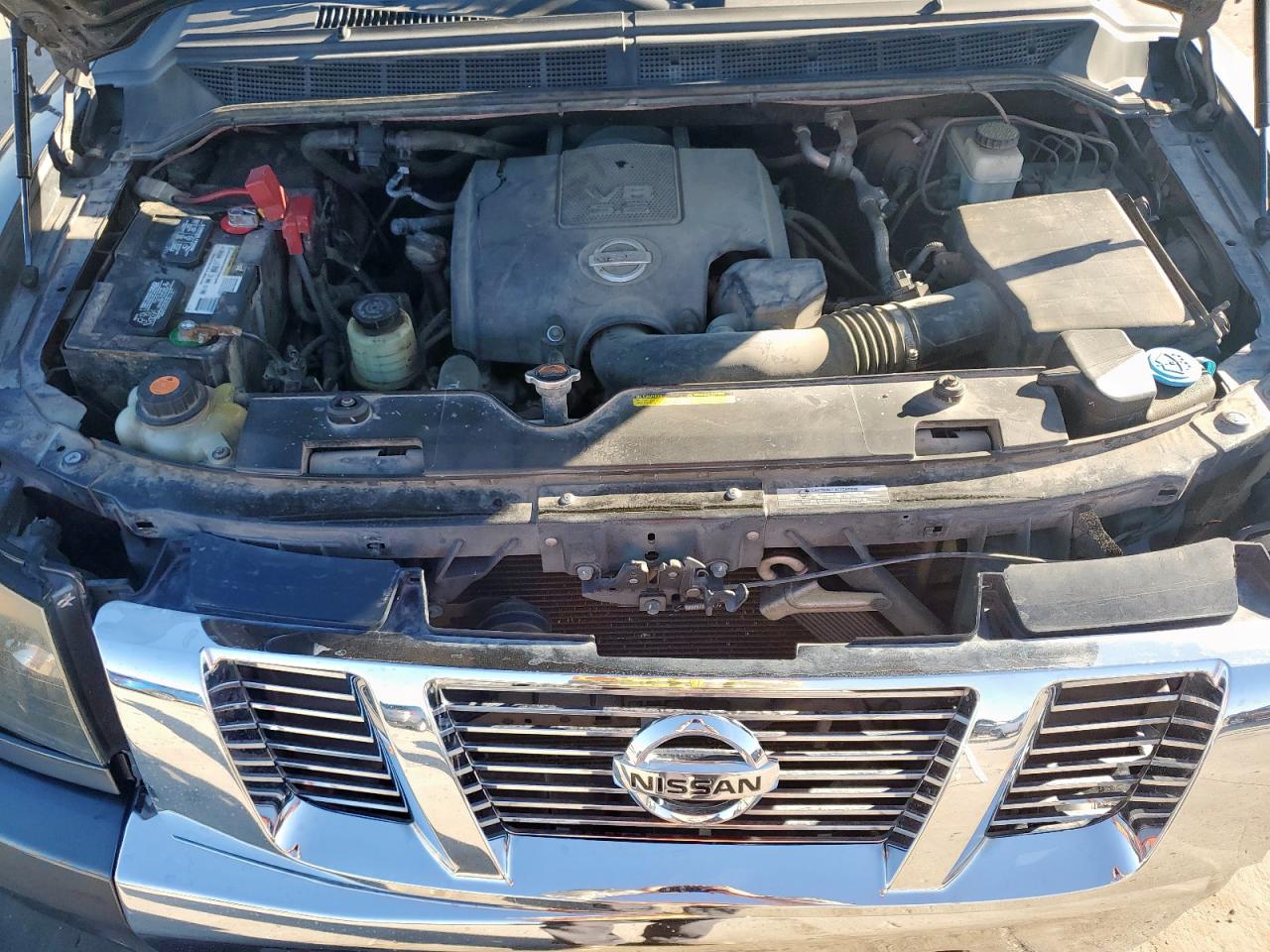 2011 Nissan Titan - Image 11