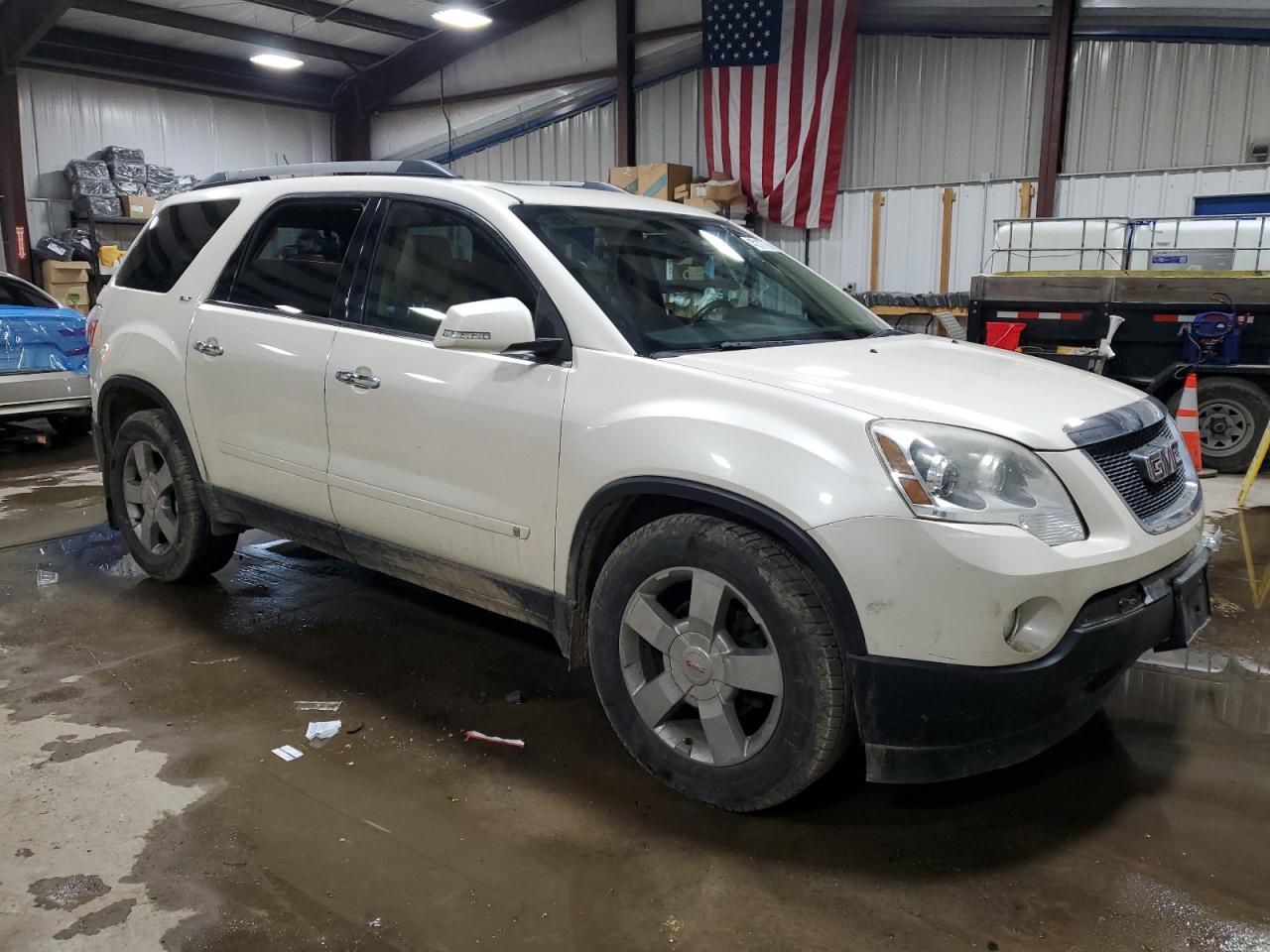 2010 GMC Acadia - Image 4
