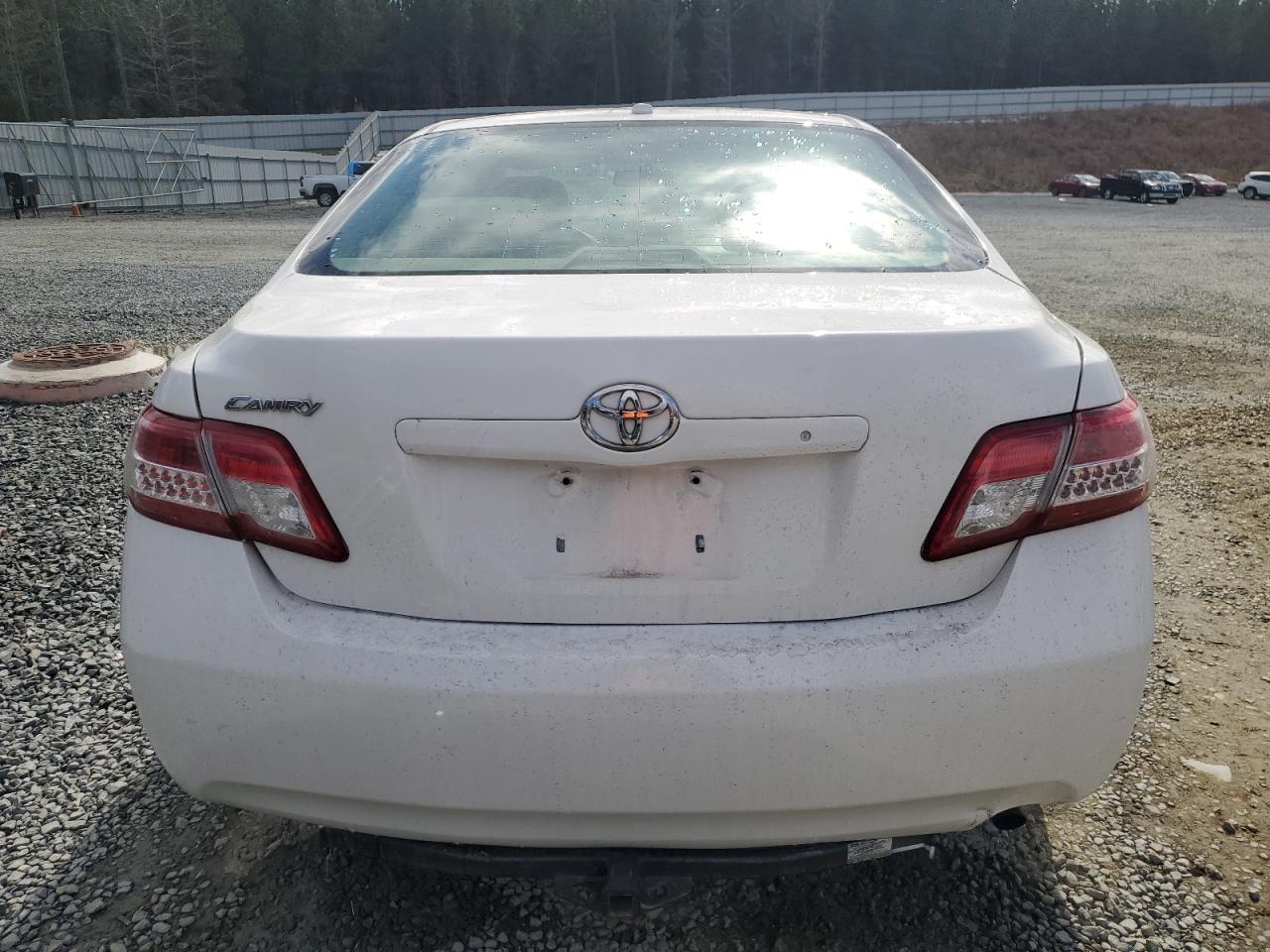 2011 Toyota Camry - Image 6