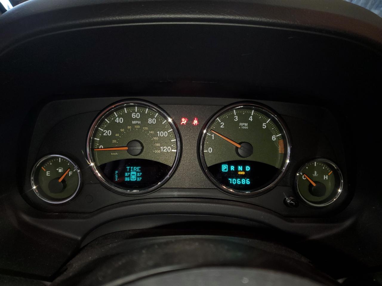 2011 Jeep Compass - Image 9