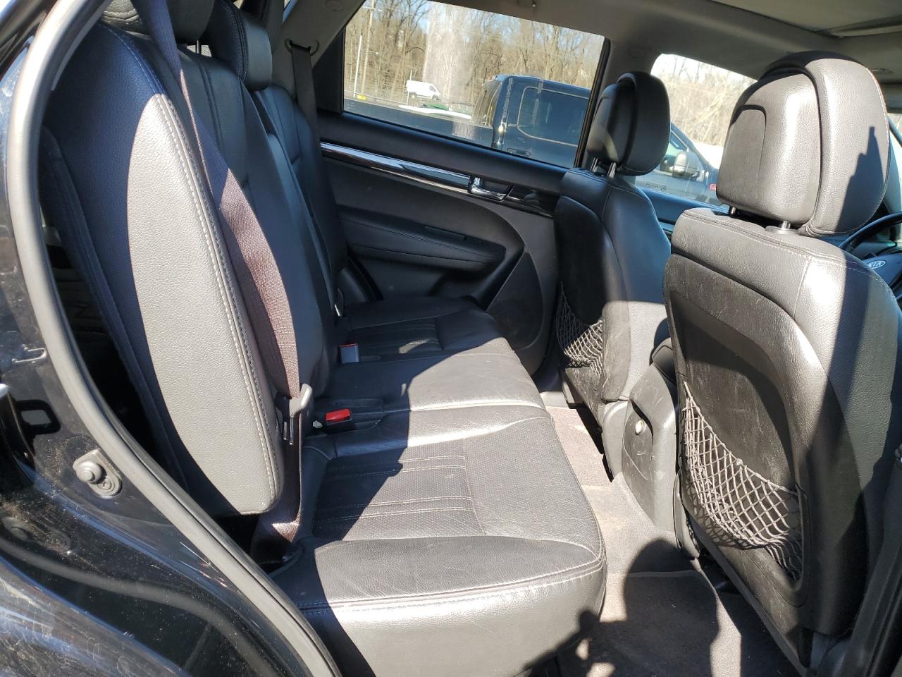 2013 Kia Sorento - Image 11