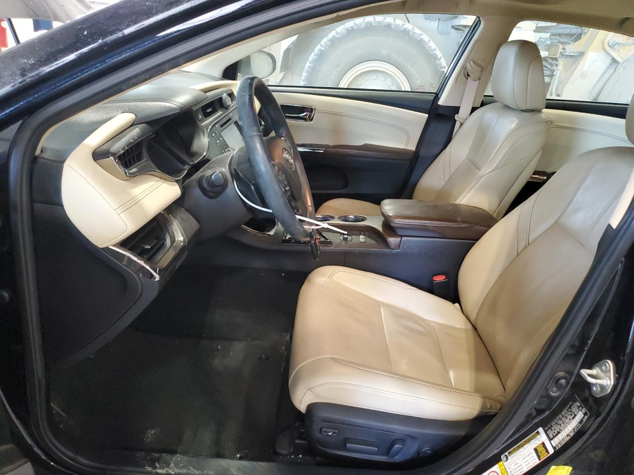 2016 Toyota Avalon - Image 7