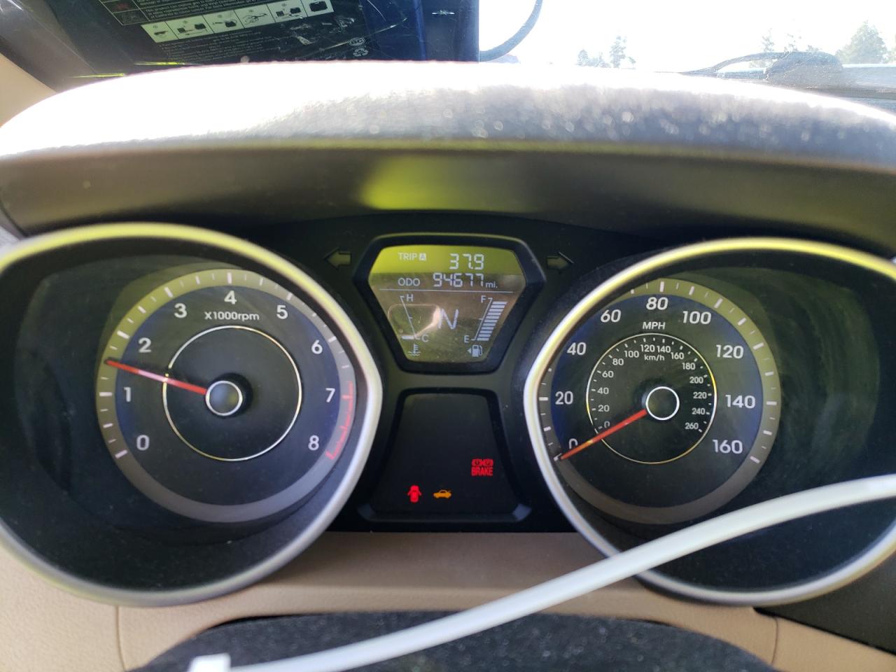 2012 Hyundai Elantra - Image 9