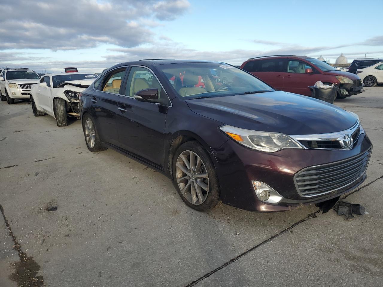 2015 Toyota Avalon - Image 4