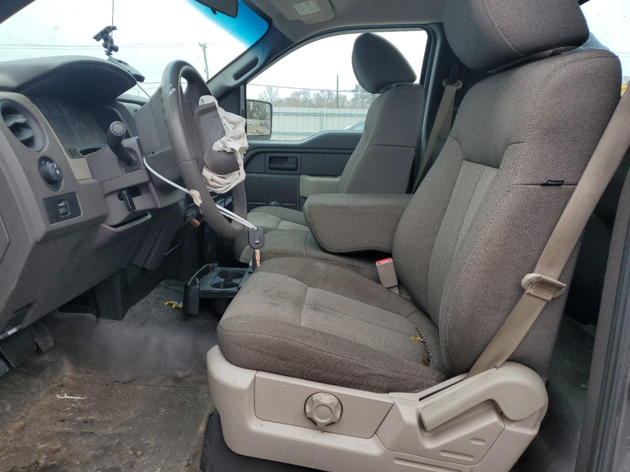 2010 Ford F150 VIN: 1FTMF1CW9AKB83944 Lot: 46599375