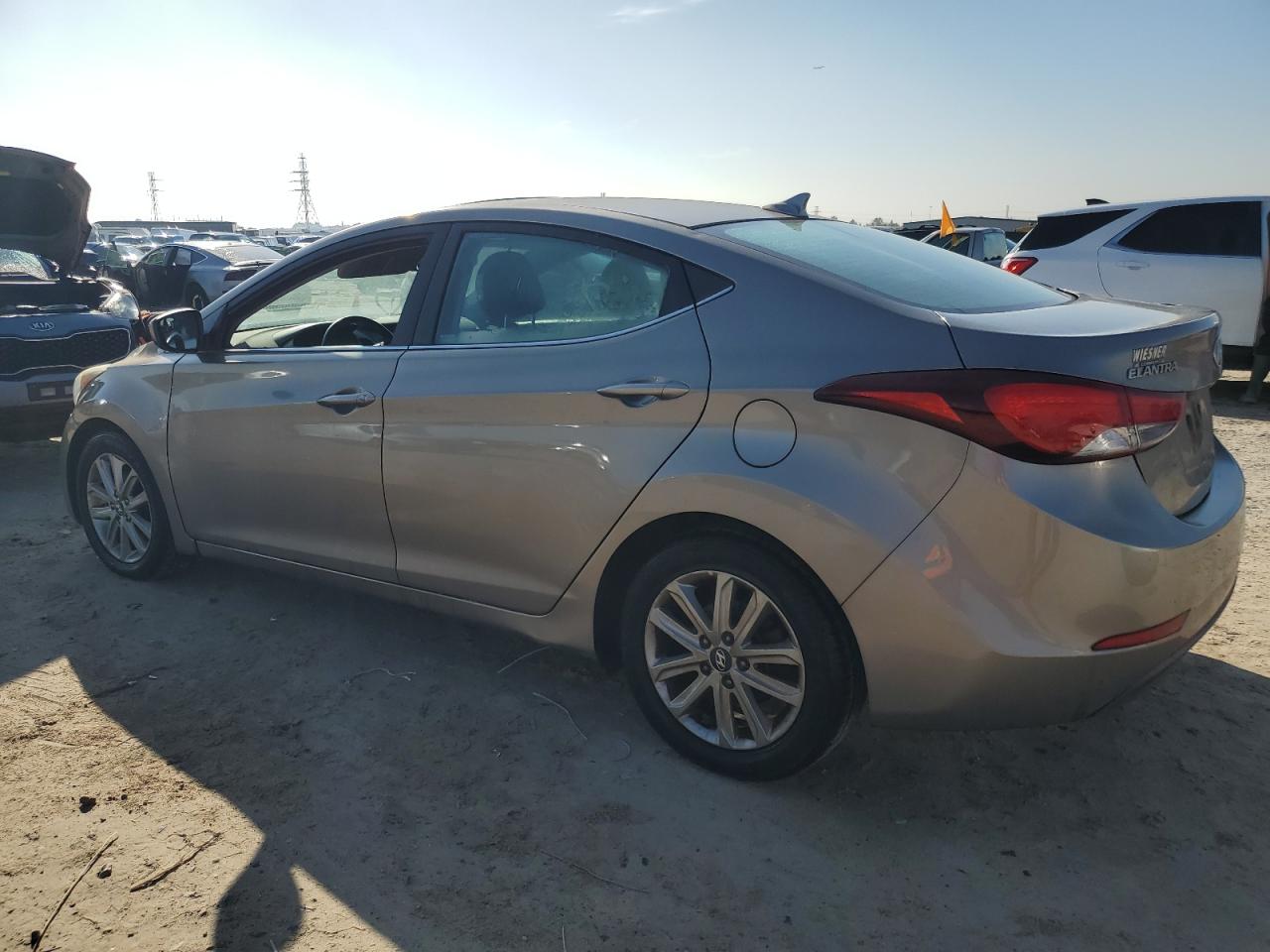 2015 Hyundai Elantra - Image 3