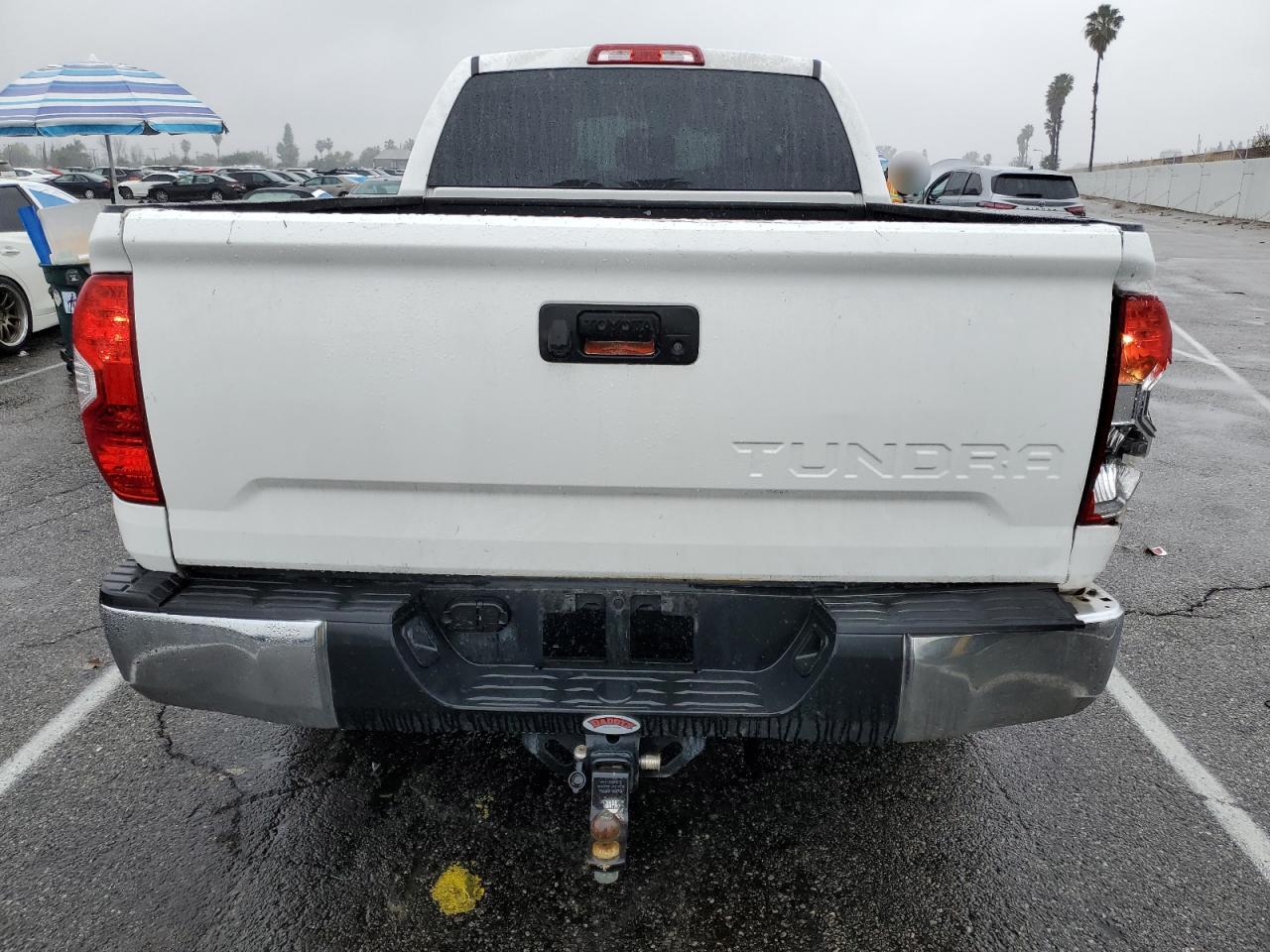 2018 Toyota Tundra - Image 6