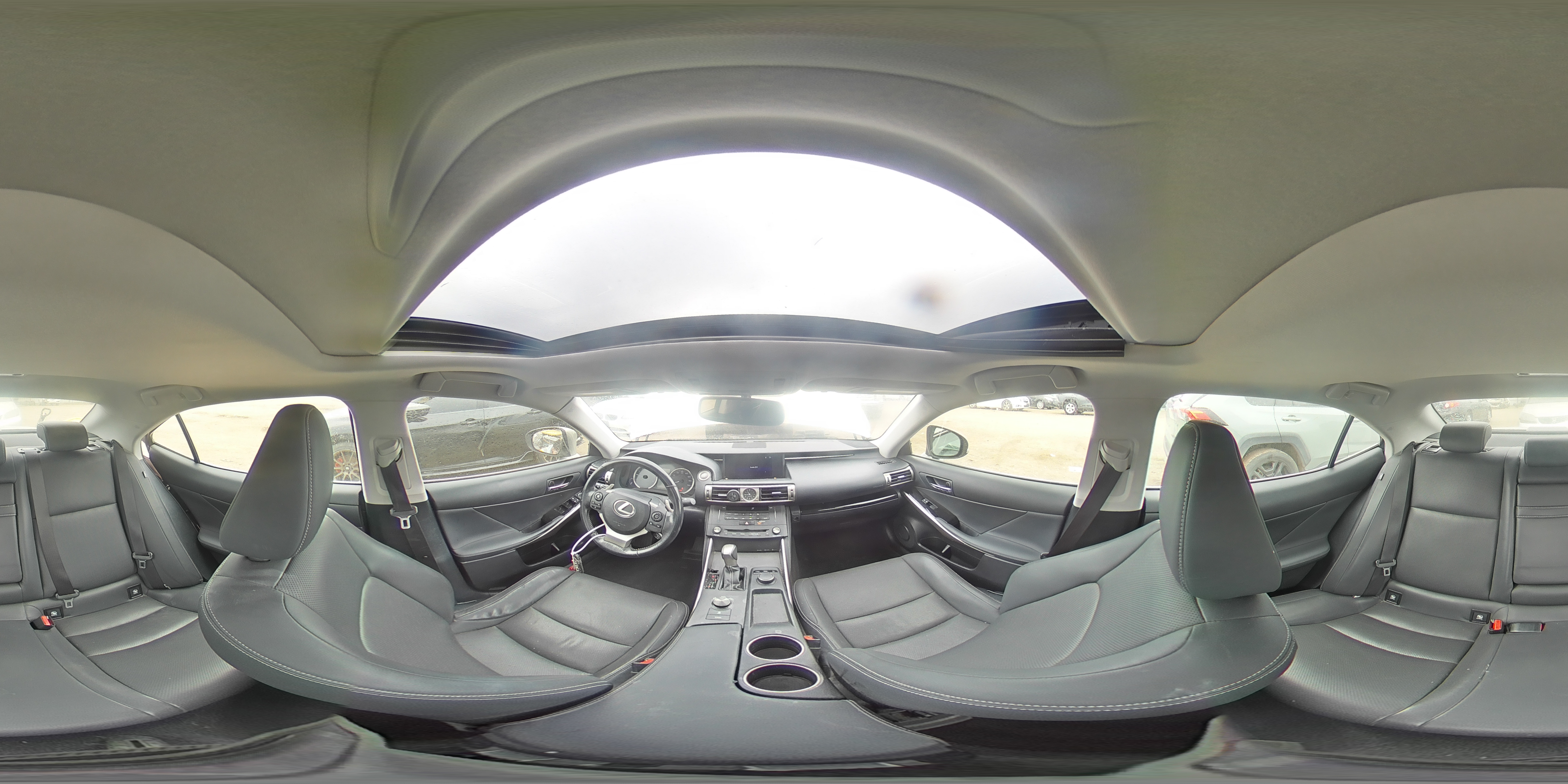 2016 Lexus IS - Image 13