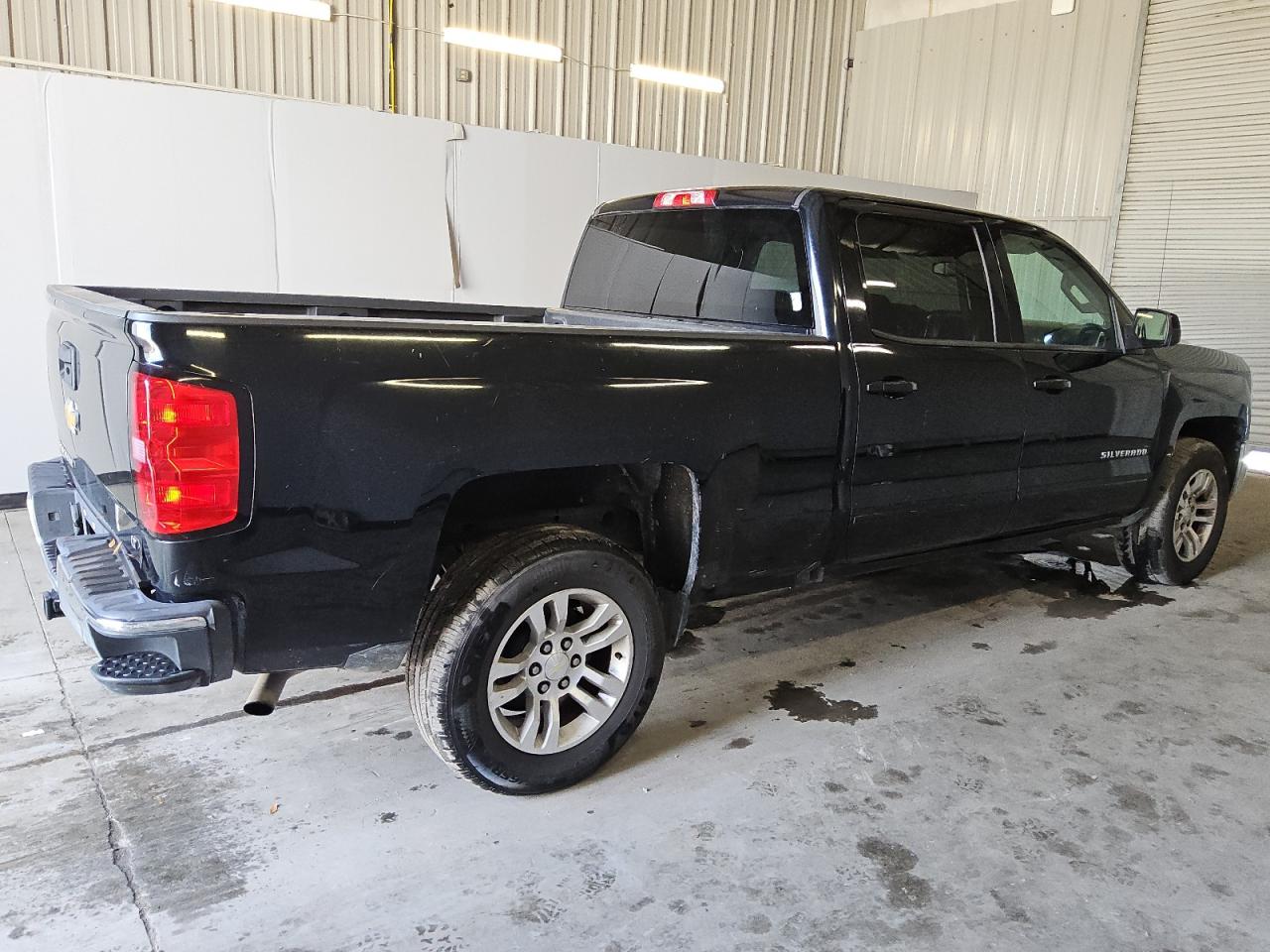 2016 Chevrolet Silverado - Image 3