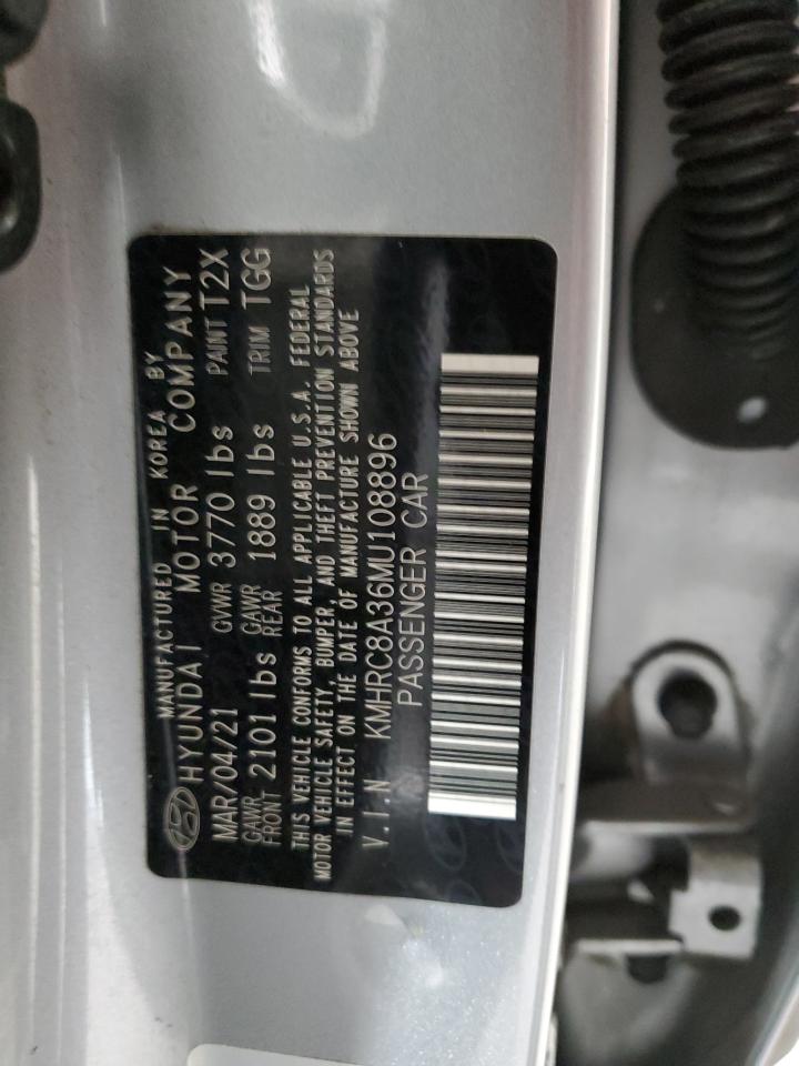 2021 Hyundai Venue - Image 12