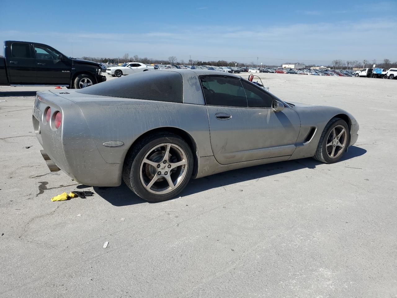 2000 Chevrolet Corvette - Image 3