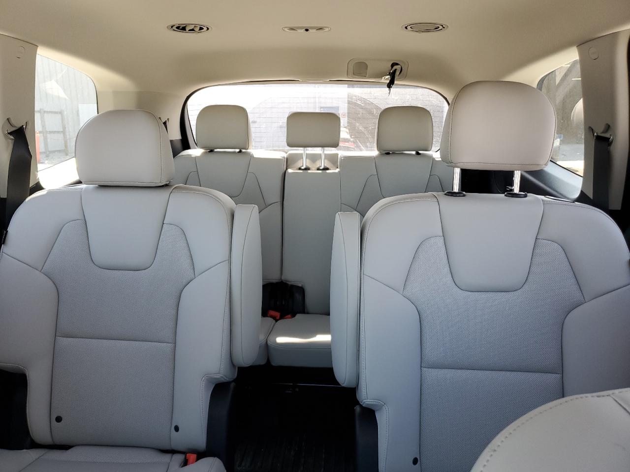 2024 Kia Telluride - Image 10
