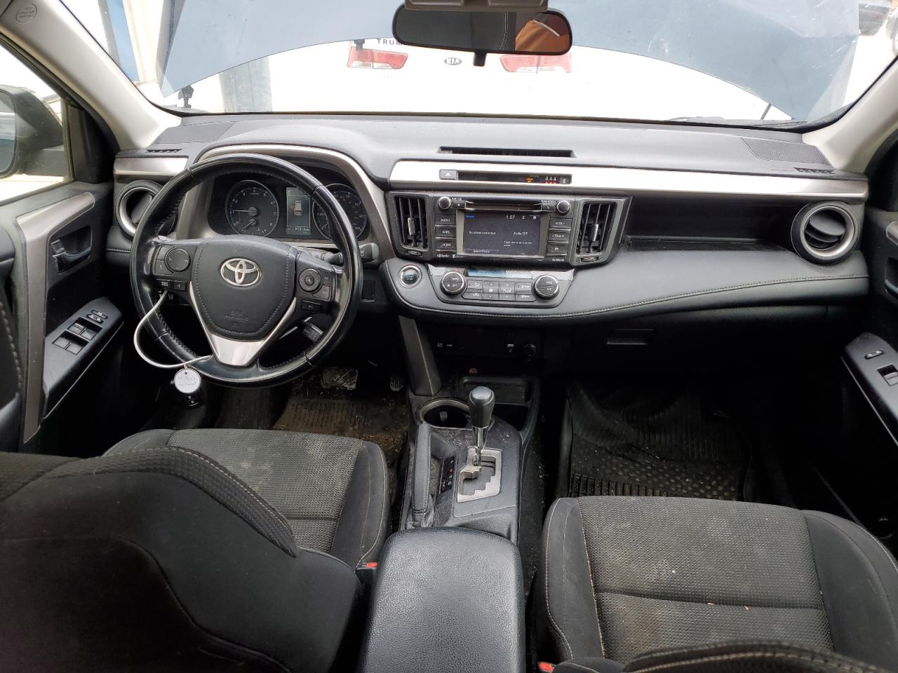 2018 Toyota RAV 4 - Image 8
