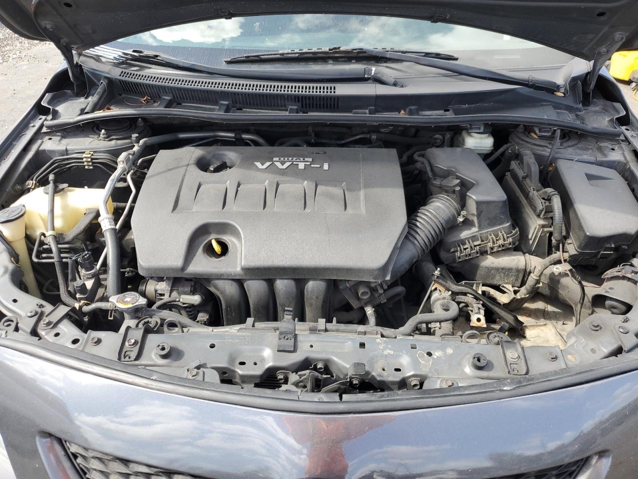 2010 Toyota Corolla - Image 11