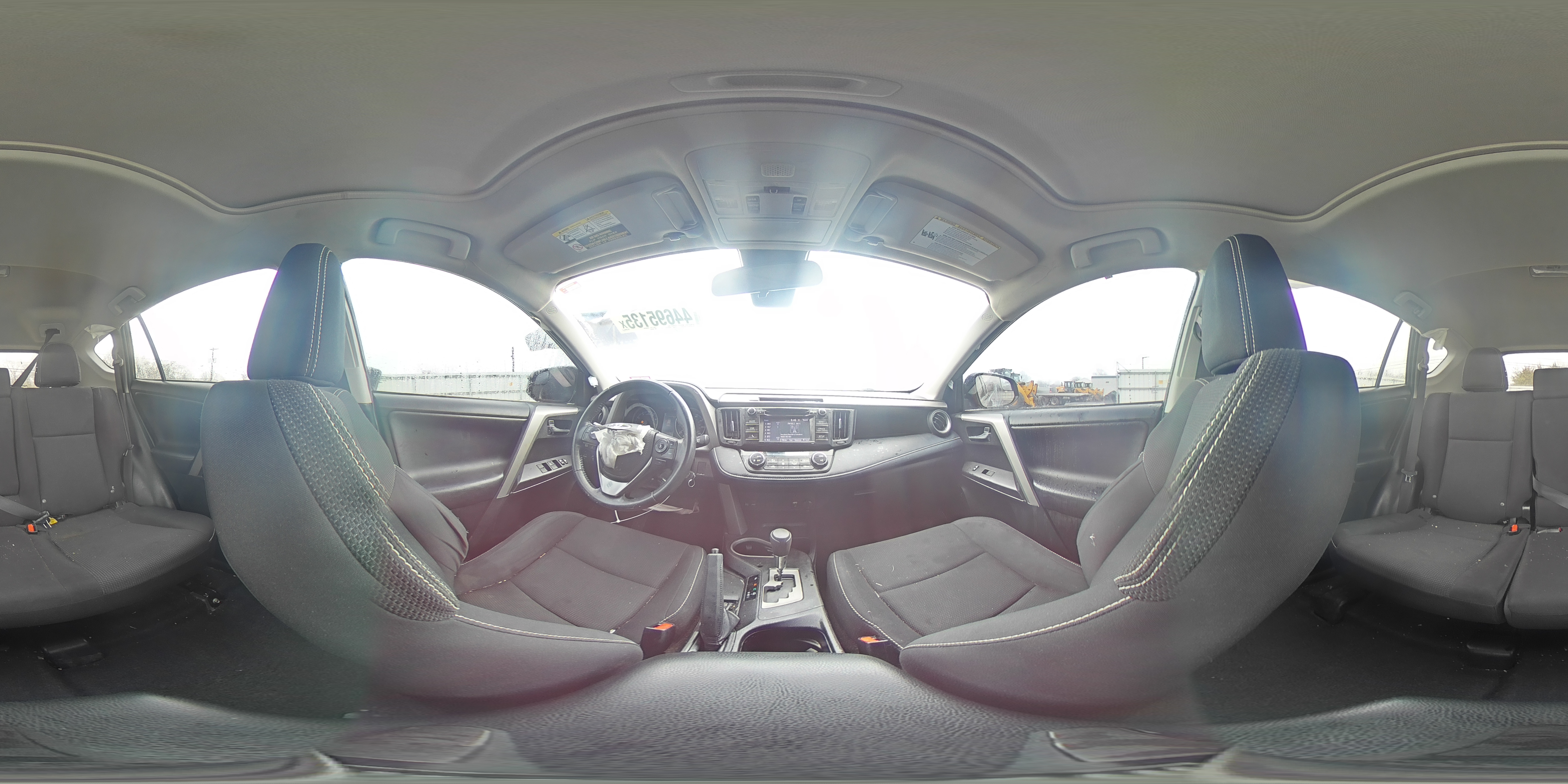 2018 Toyota RAV 4 - Image 14