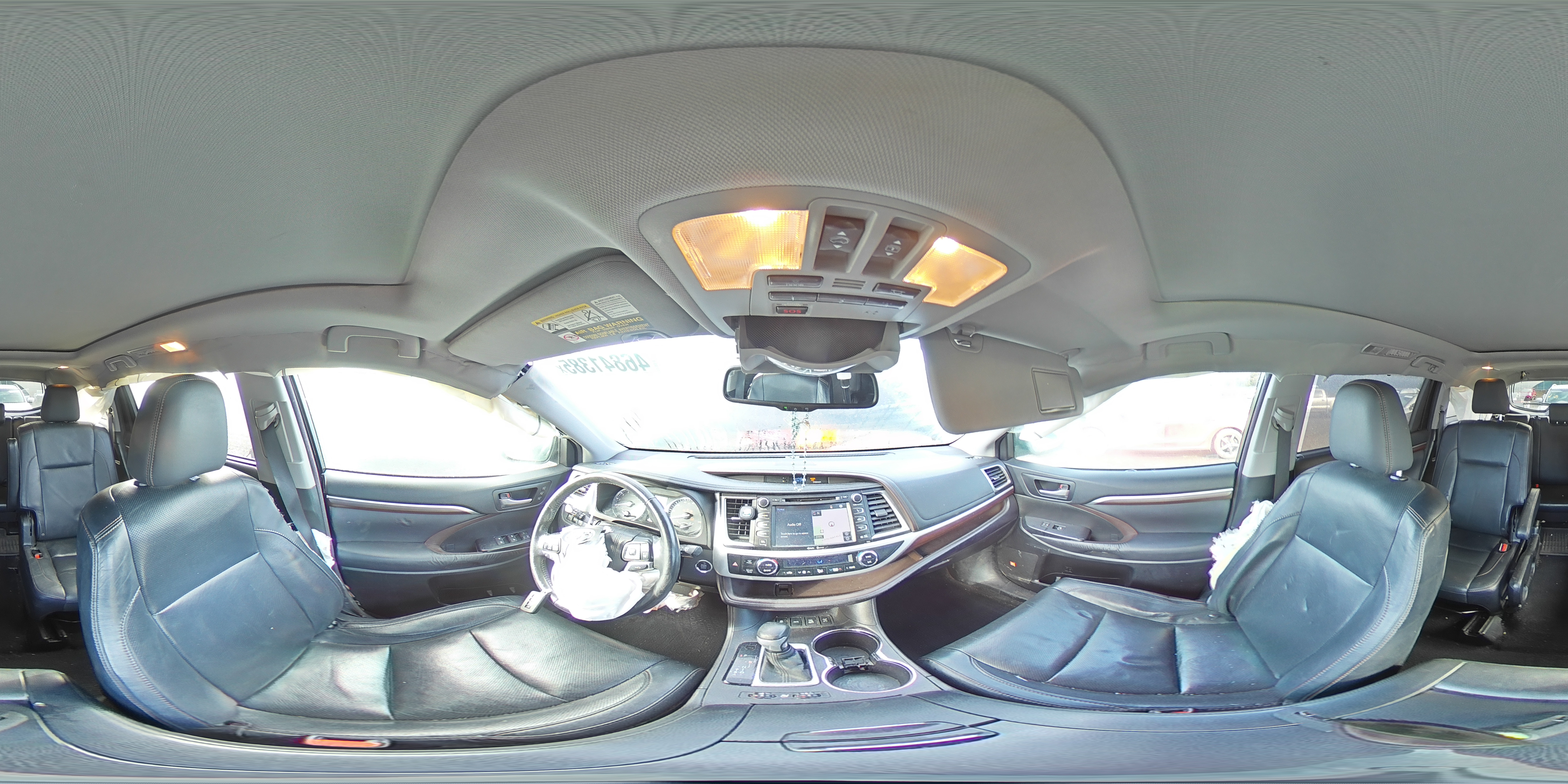 2015 Toyota Highlander - Image 14