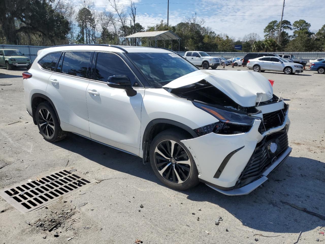 2021 Toyota Highlander - Image 4