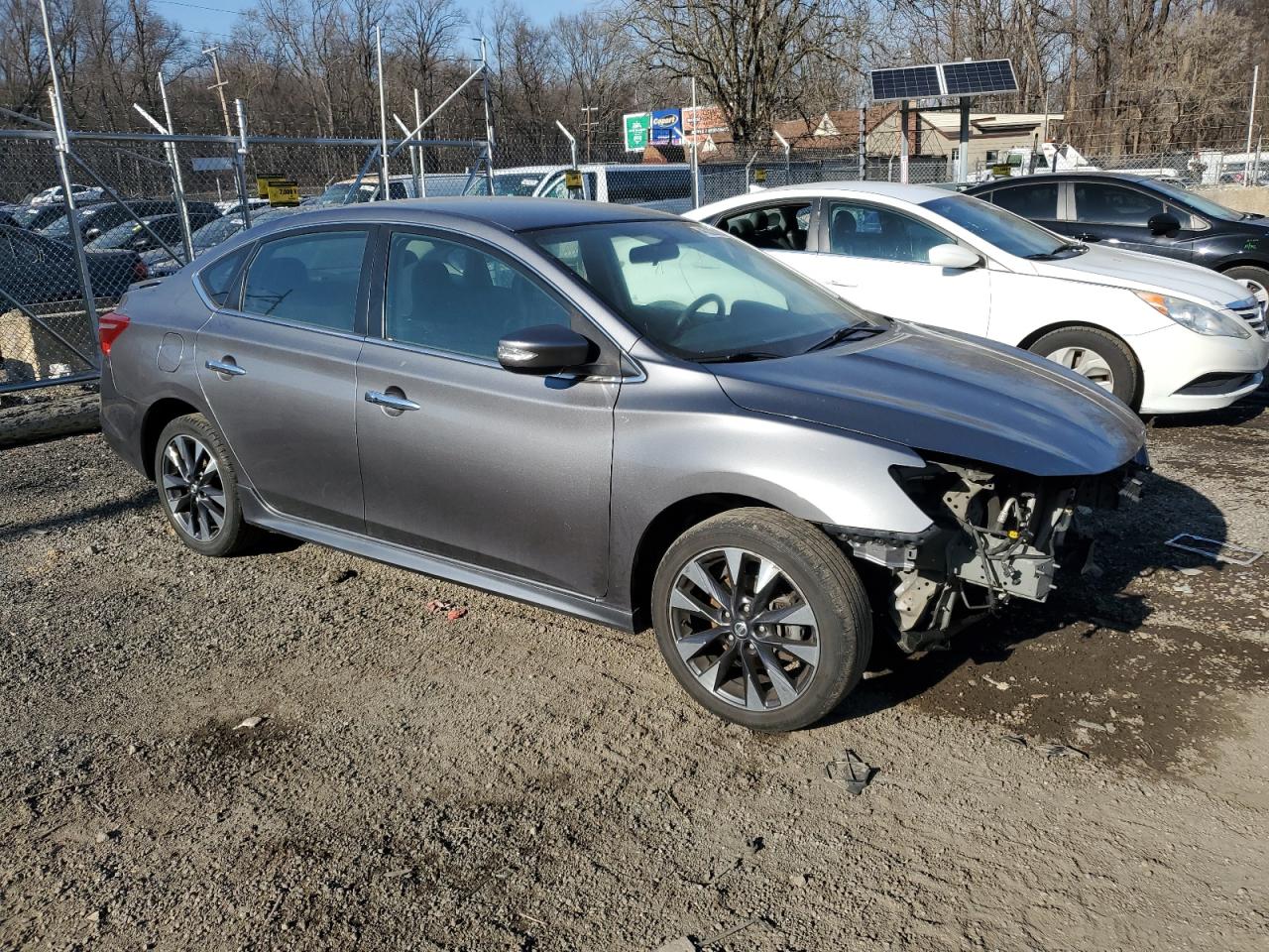 2017 Nissan Sentra - Image 4