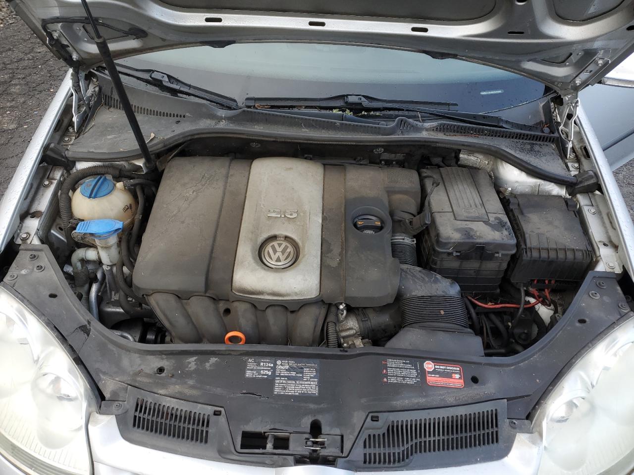 2008 Volkswagen Golf - Image 12