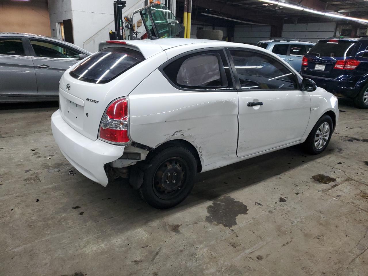 2009 Hyundai Accent - Image 3