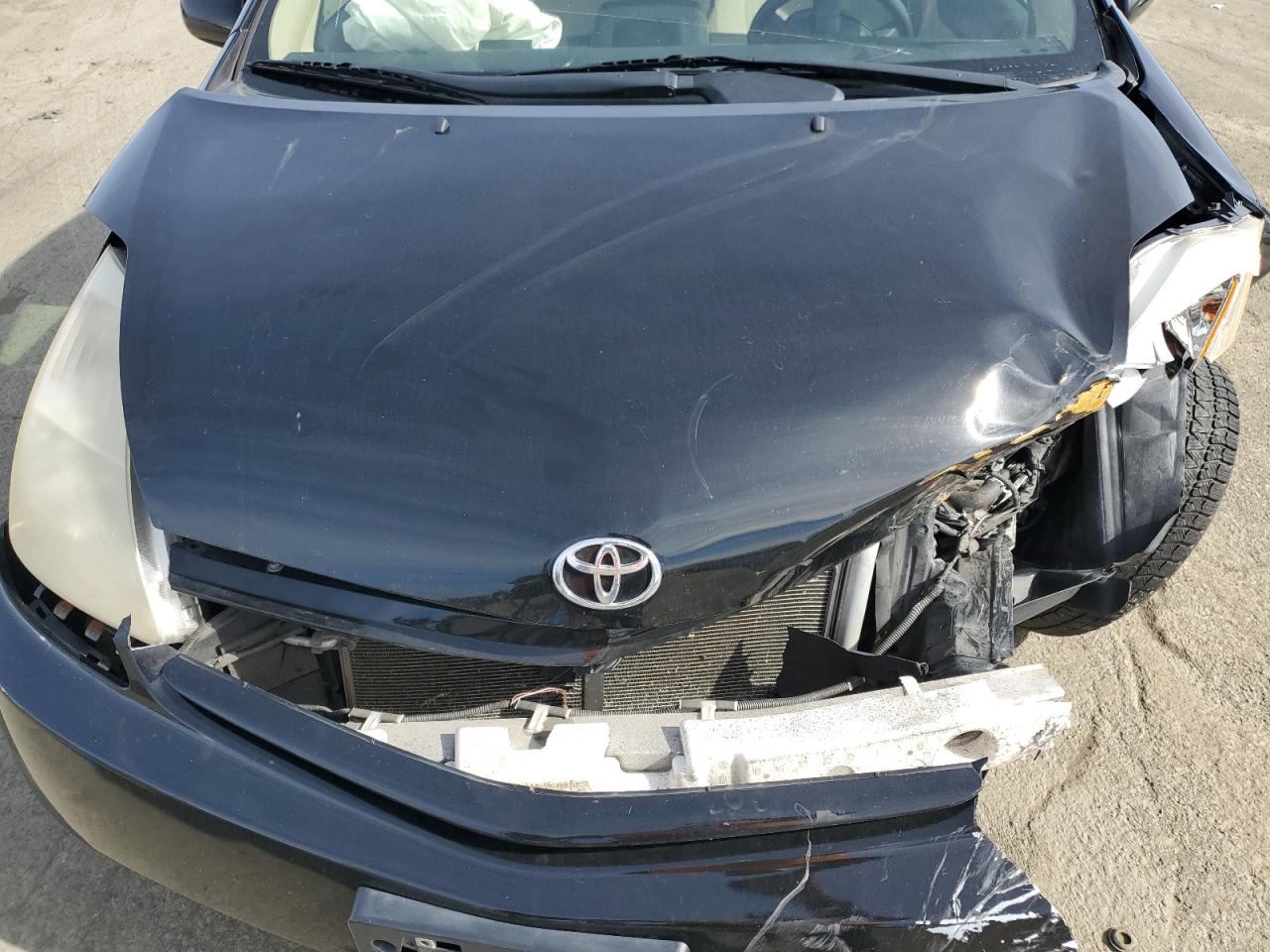 2005 Toyota Prius - Image 11