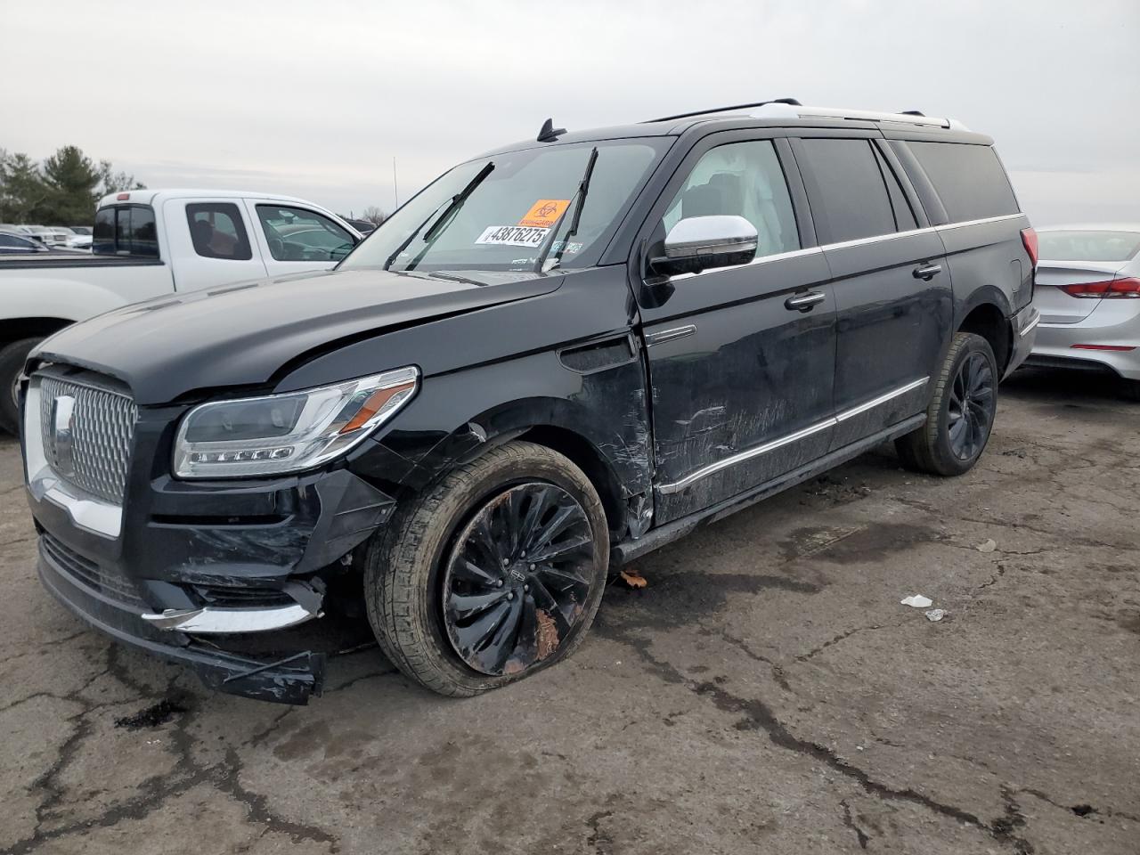 2021 Lincoln Navigator - Image 1