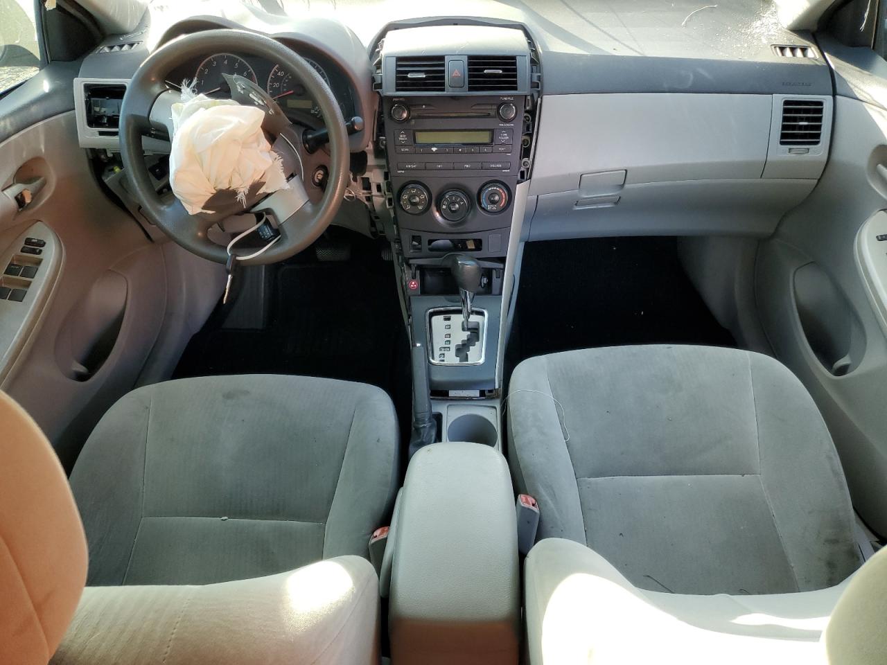 2010 Toyota Corolla - Image 8