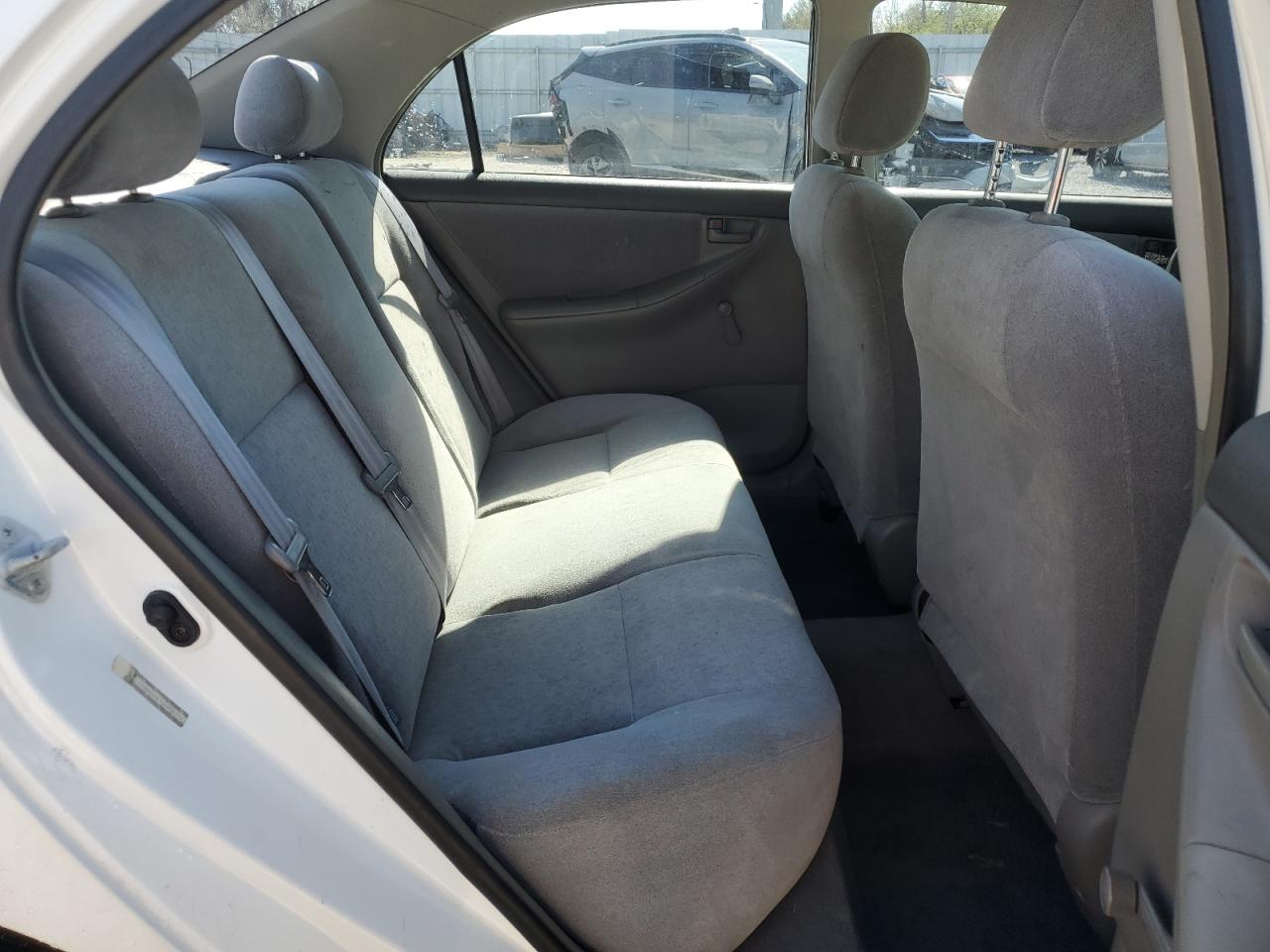 2003 Toyota Corolla - Image 10