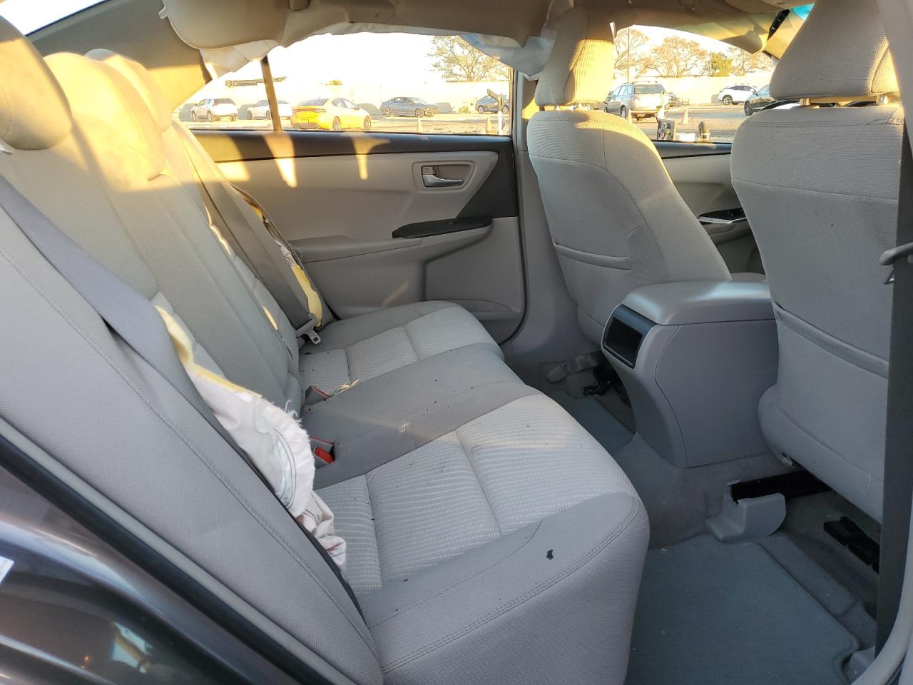 2015 Toyota Camry - Image 10