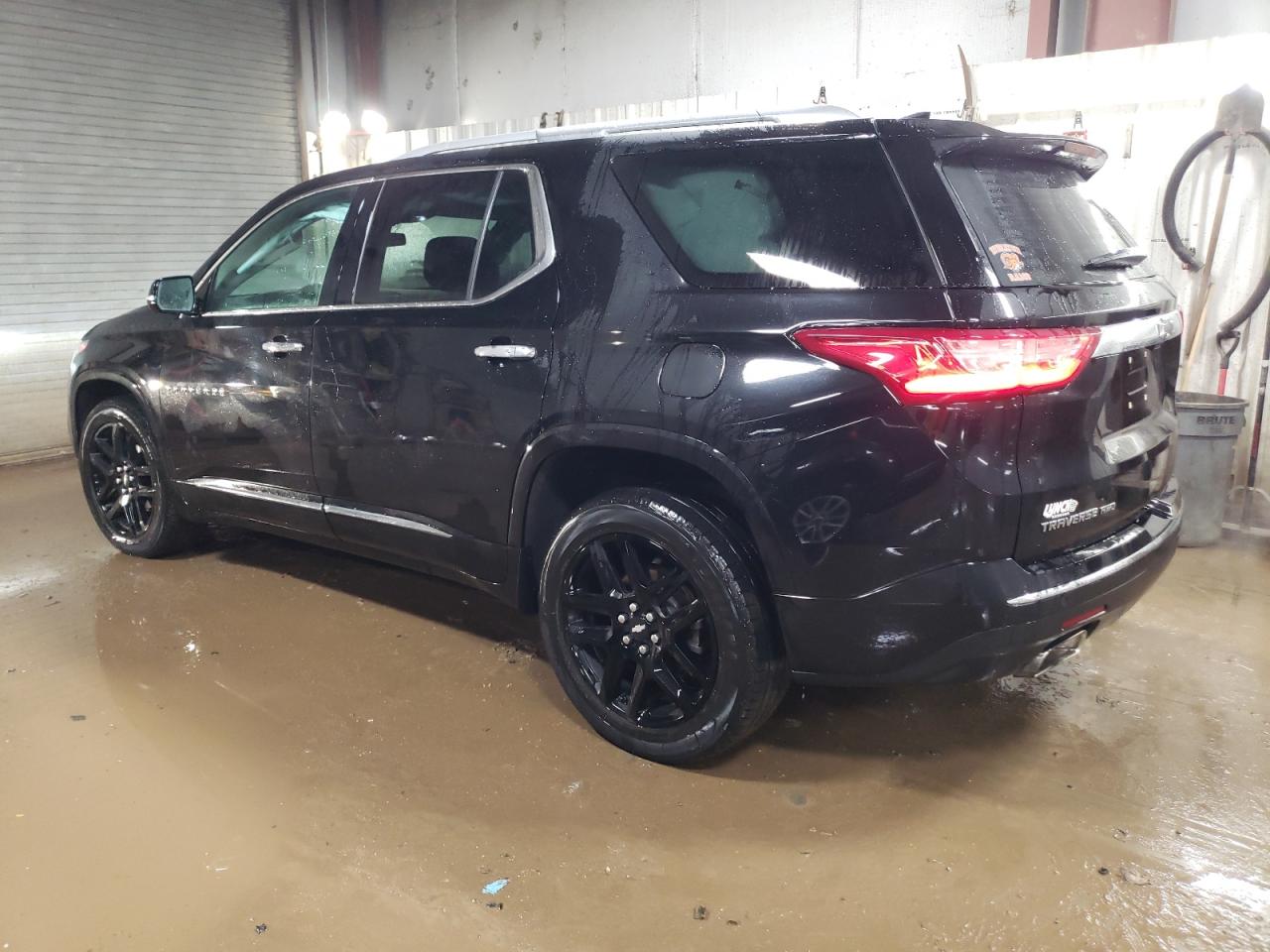 2018 Chevrolet Traverse - Image 2