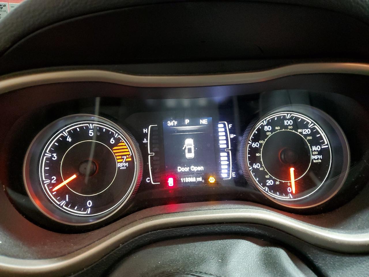 2016 Jeep Grand Cherokee - Image 9