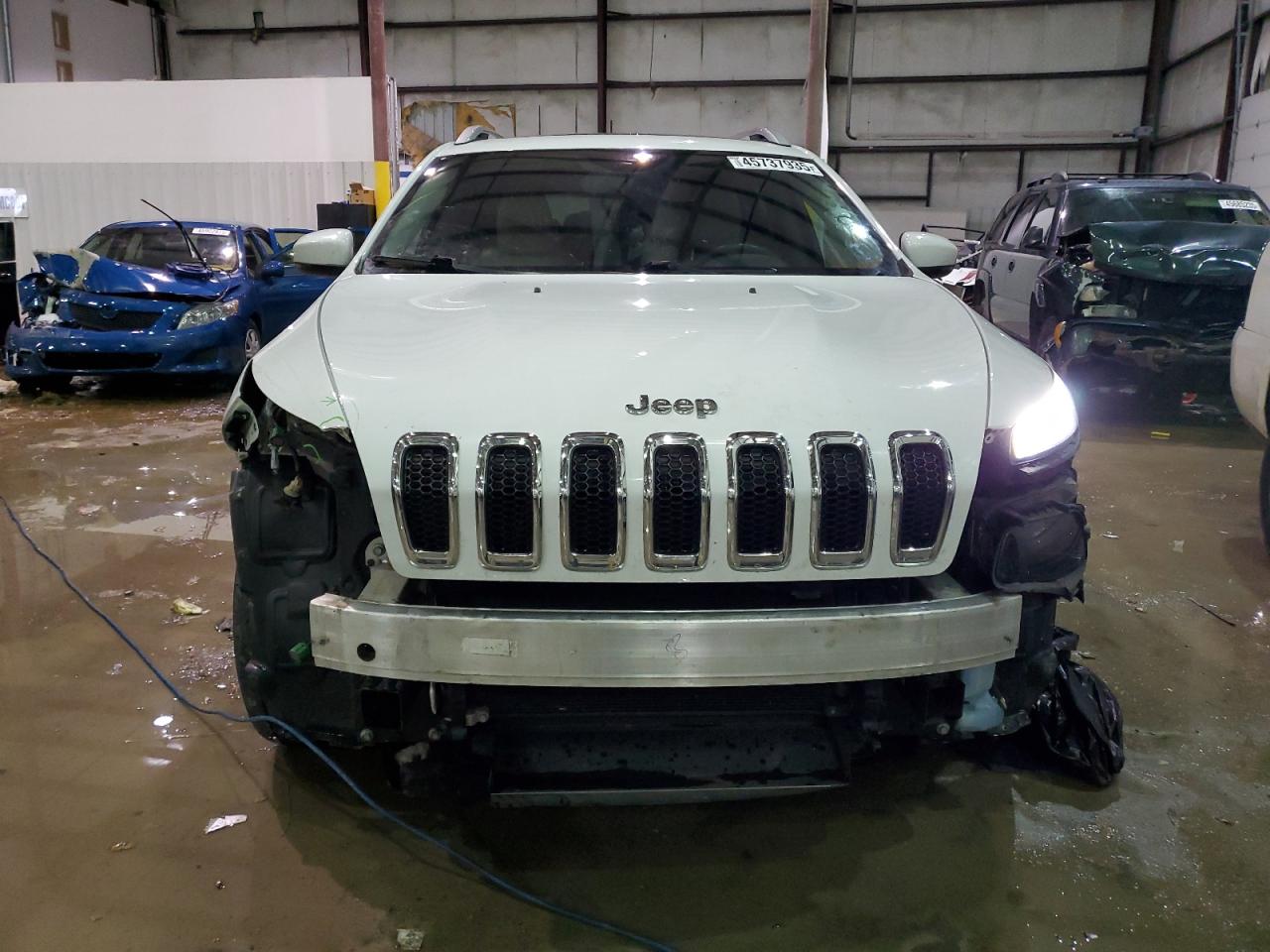 2016 Jeep Grand Cherokee - Image 5