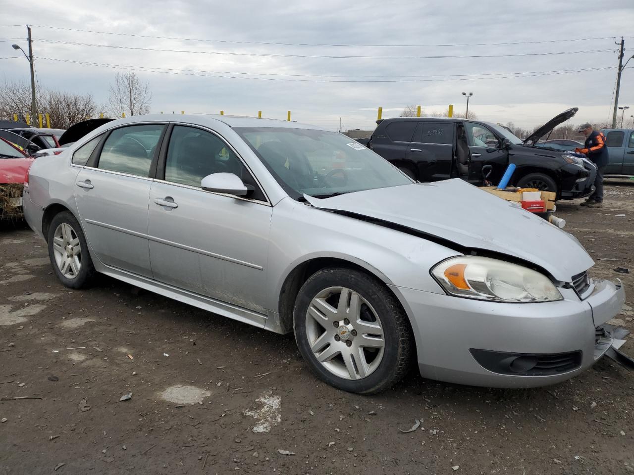2011 Chevrolet Impala - Image 4
