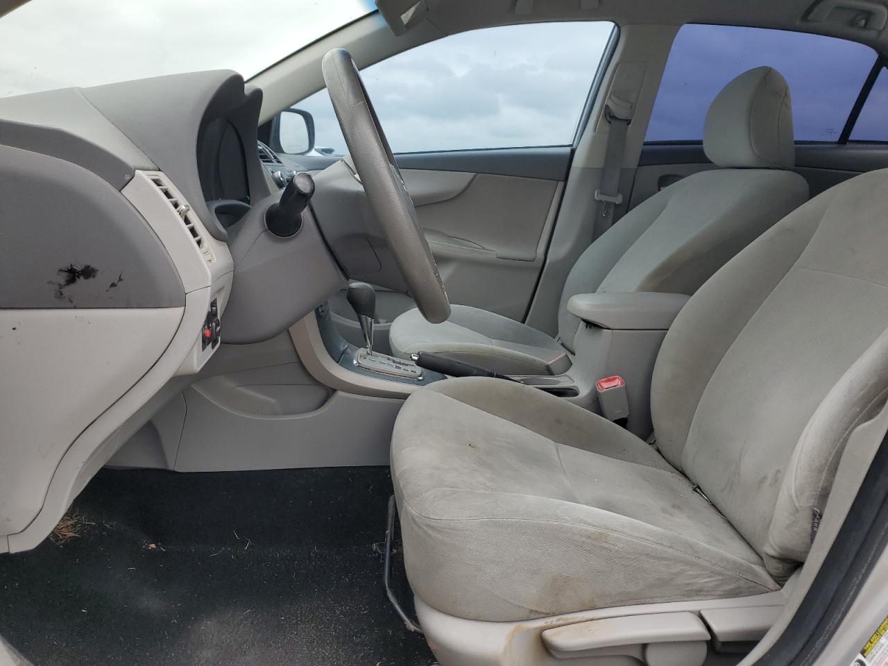 2010 Toyota Corolla - Image 7