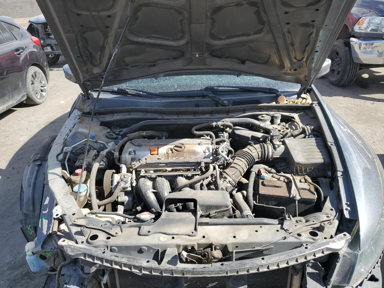 2012 Honda Accord - Image 11