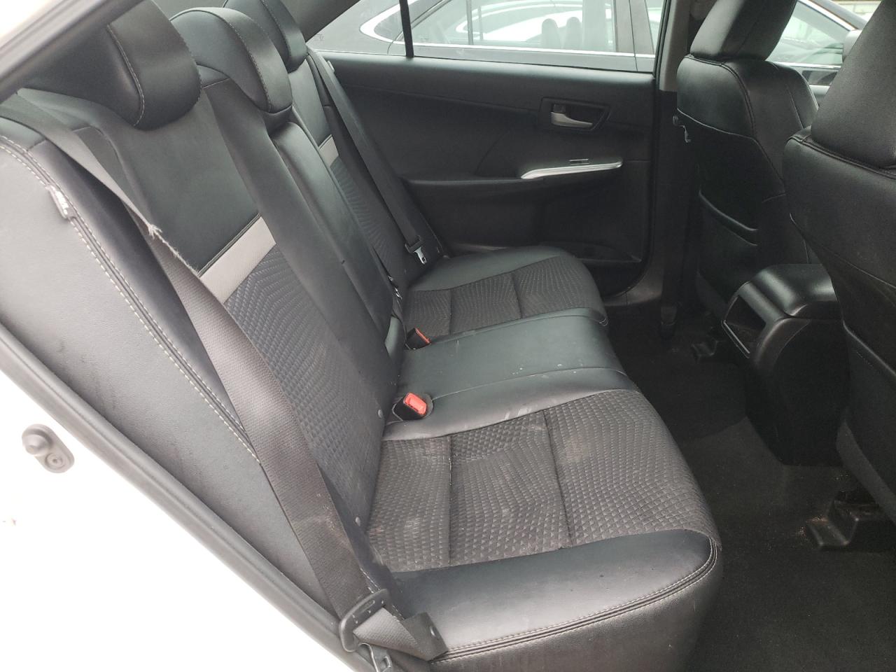 2013 Toyota Camry - Image 11