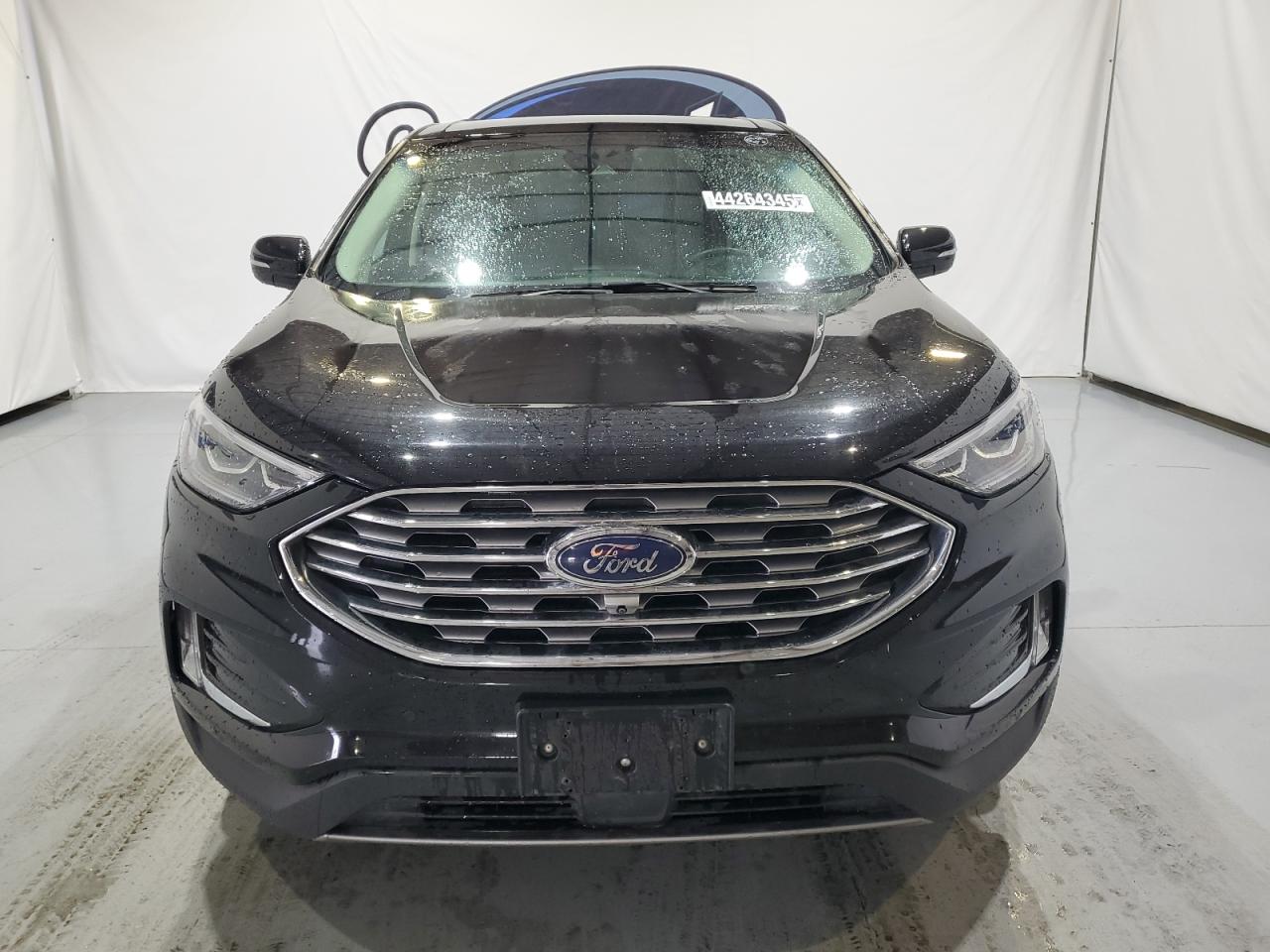 2022 Ford Edge - Image 5