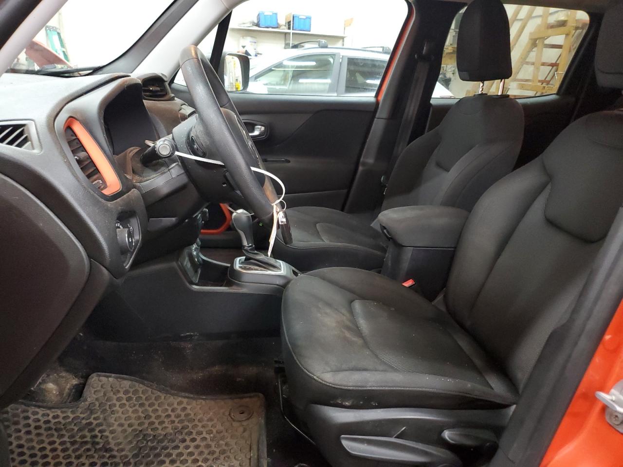 2018 Jeep Renegade - Image 7