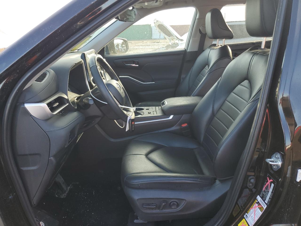 5TDHZRBH0NS577972 TOYOTA HIGHLANDER 2022